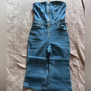 Stylish Blue sleeveless Women's Flare denim jumpsuit